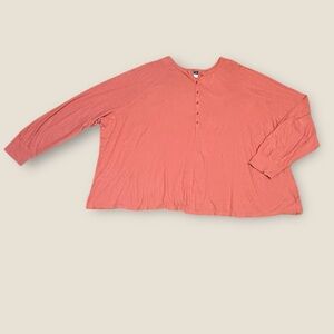 Old Navy Long Sleeve Crewneck Button Detail 
4X SPICE GIRL Color